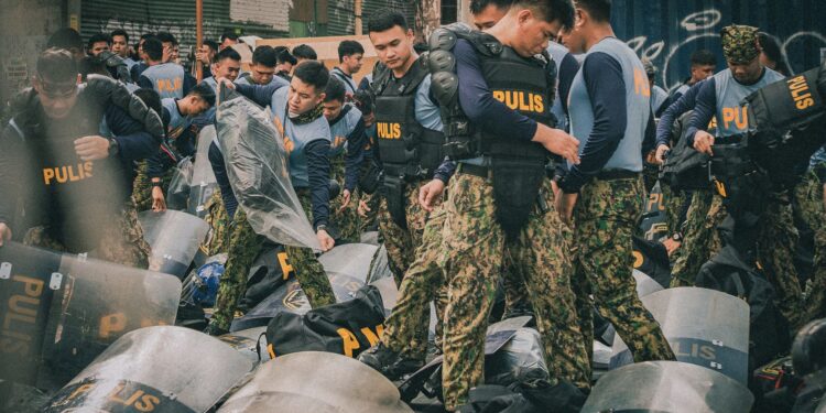 Gunfire erupts in Philippine Senate during attempted arrest of ICC‑wanted senator