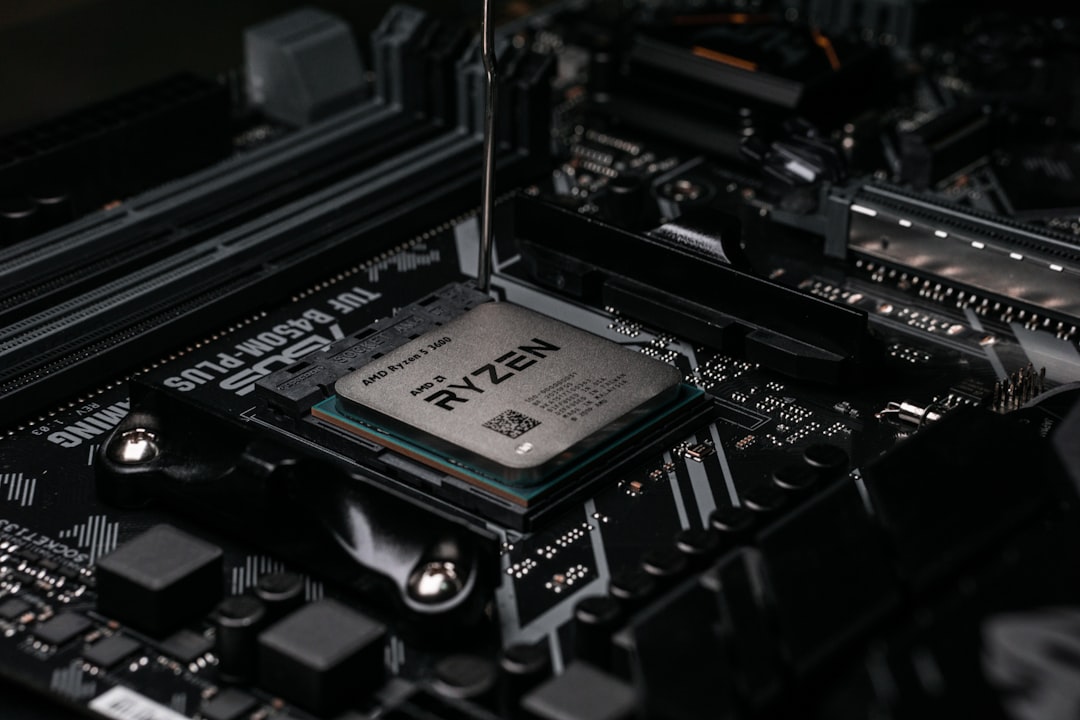 Foxconn, Intel Team Up to Develop AI Infrastructure