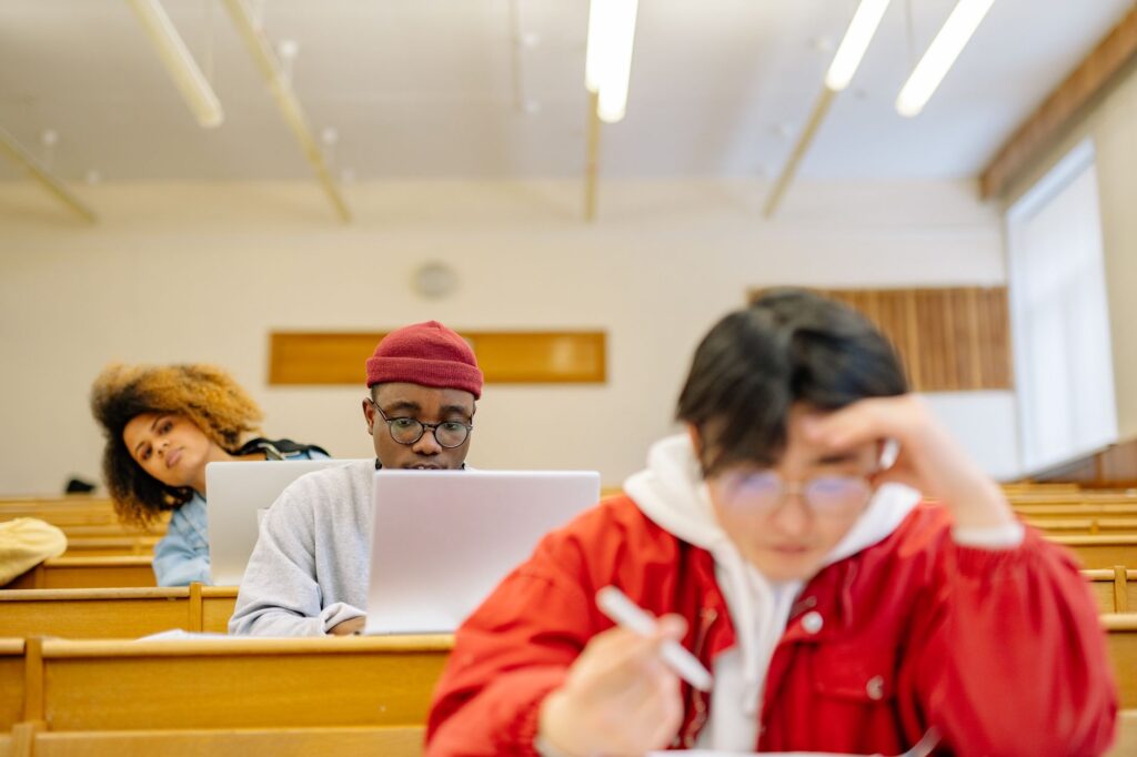 Micro‑learning reshapes career transitions at scale