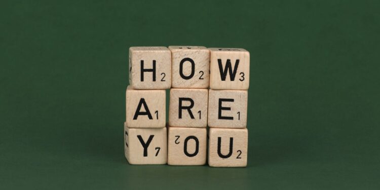 Mid-Career Professionals Navigating Fragmented Workplaces