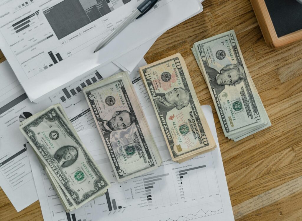 Salaried Wages Fuel Income Disparity