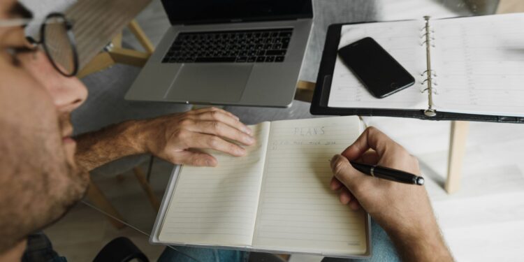 Stop‑Doing Lists Redefine Career Capital
