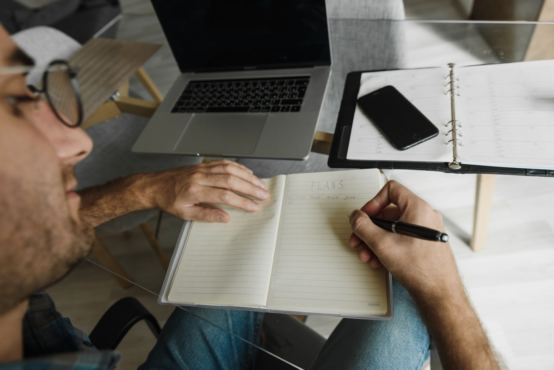 Stop‑Doing Lists Redefine Career Capital