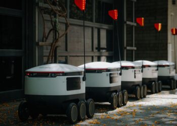 Tech Leaders Confront AI Autonomy Dilemma