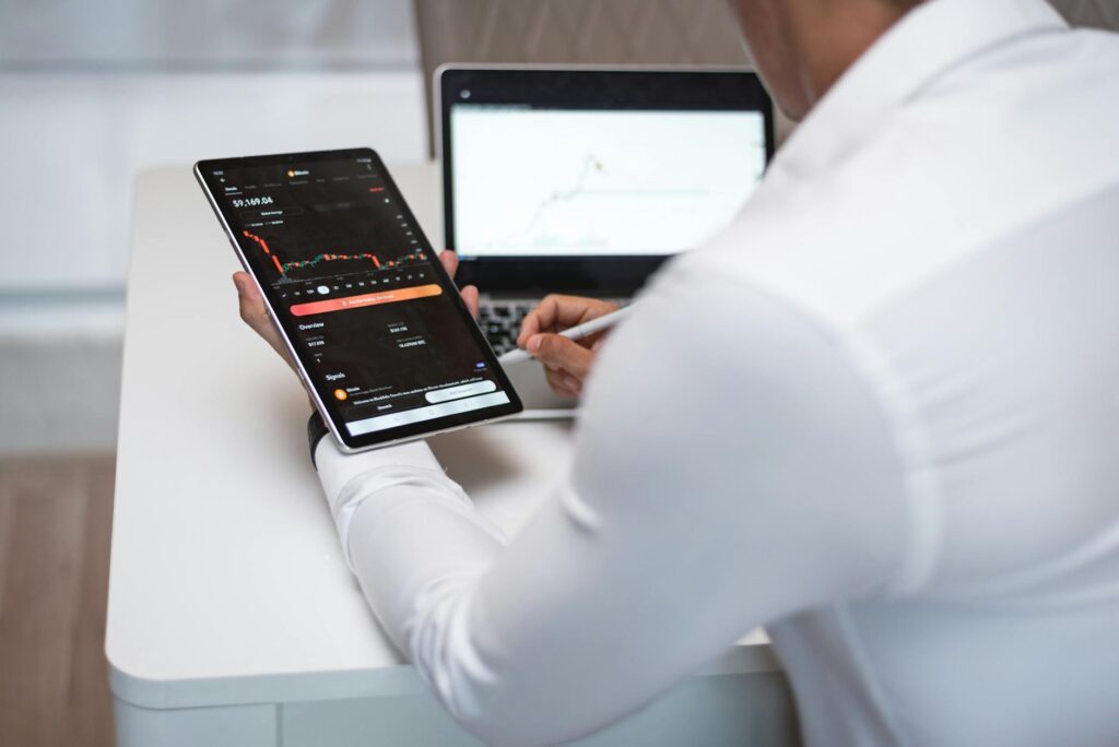 The hidden backlash: why rapid fintech adoption spikes systemic risk