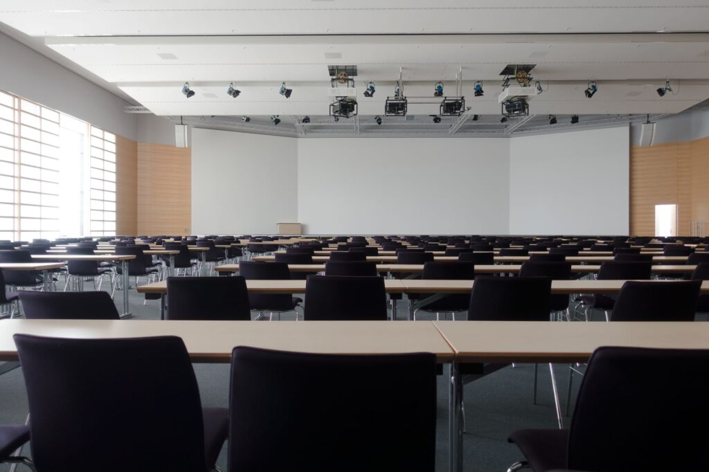 U.S. Education System Experiences Large‑Scale Layoffs and Program Cuts in 2025‑2026