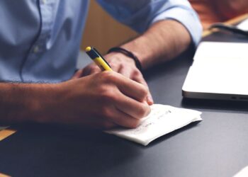 Universities Urged to Equip Graduates for Multiple Career Transitions as AI Reshapes Job Market
