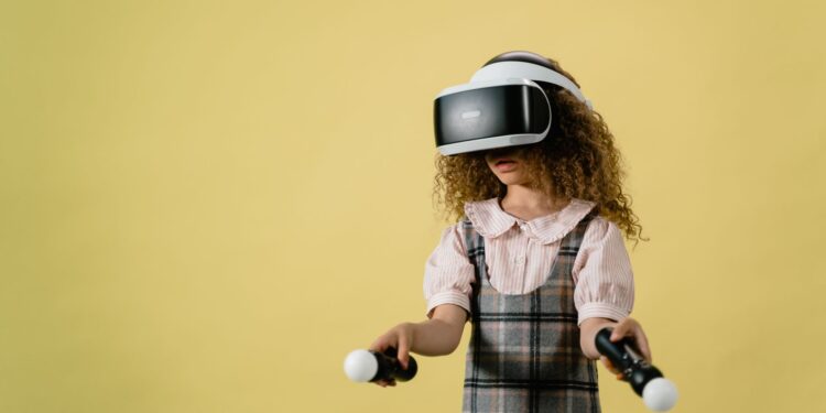 Virtual reality redefines cognitive demands at work