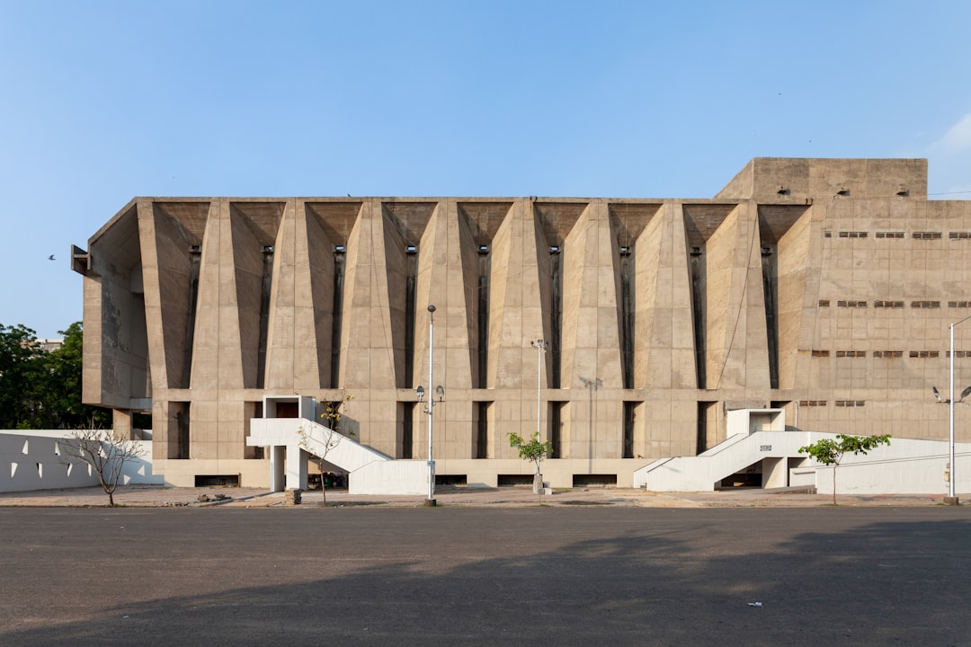 IIM Ahmedabad Establishes Mattu Centre for Finance Research