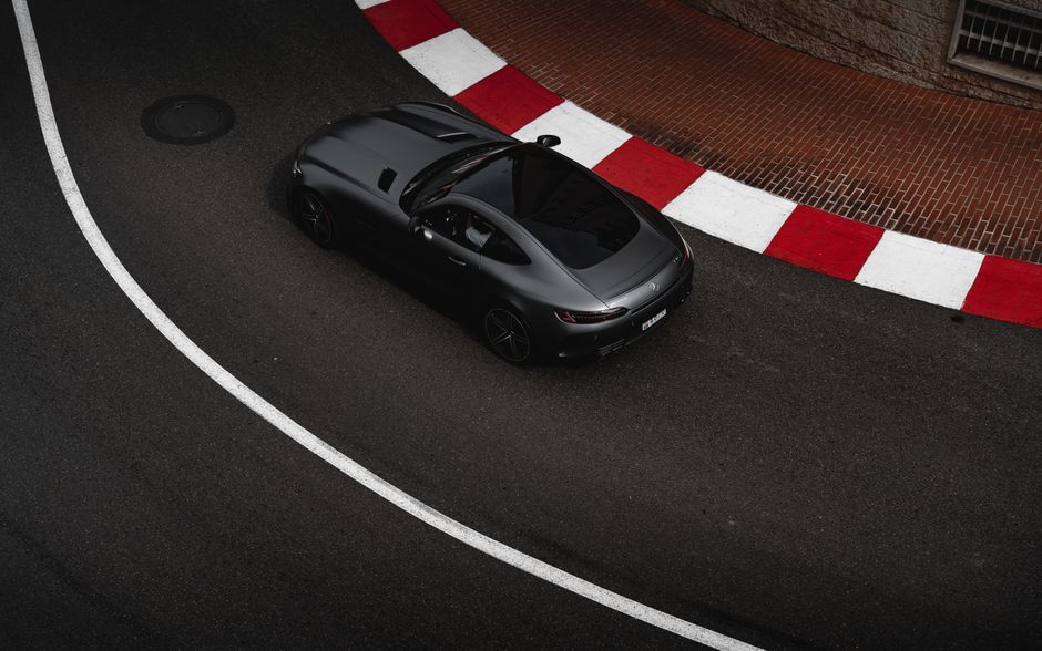 German Auto Industry Navigates Tariffs and EV Transition