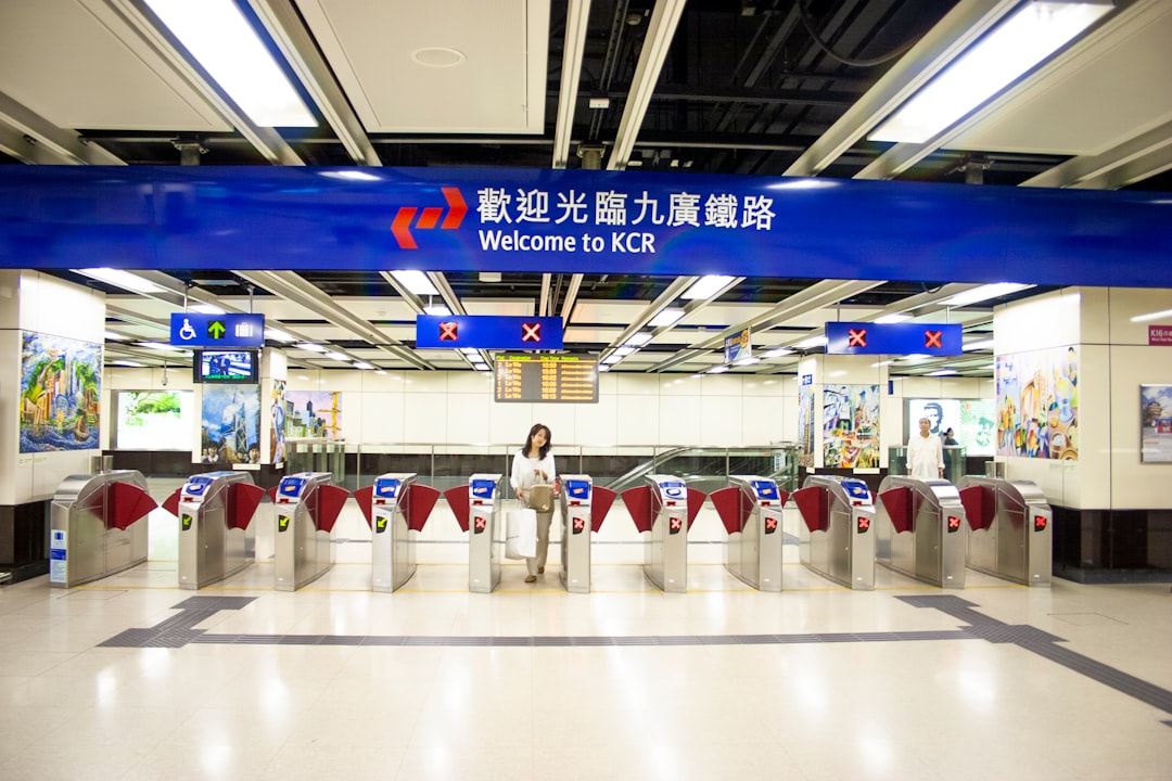 China Invites Tourists to Experience Its Reality