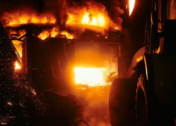 28 Workers Killed in Fujian Shoe Factory Fire, Authorities Launch Investigation
