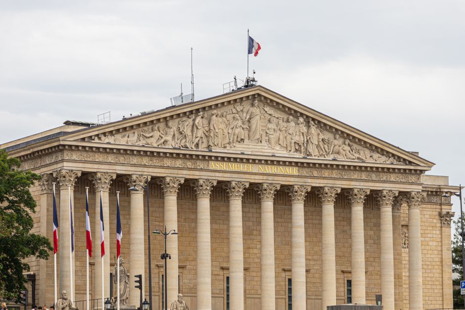 French Government Proposes 2027 Budget Spending Caps