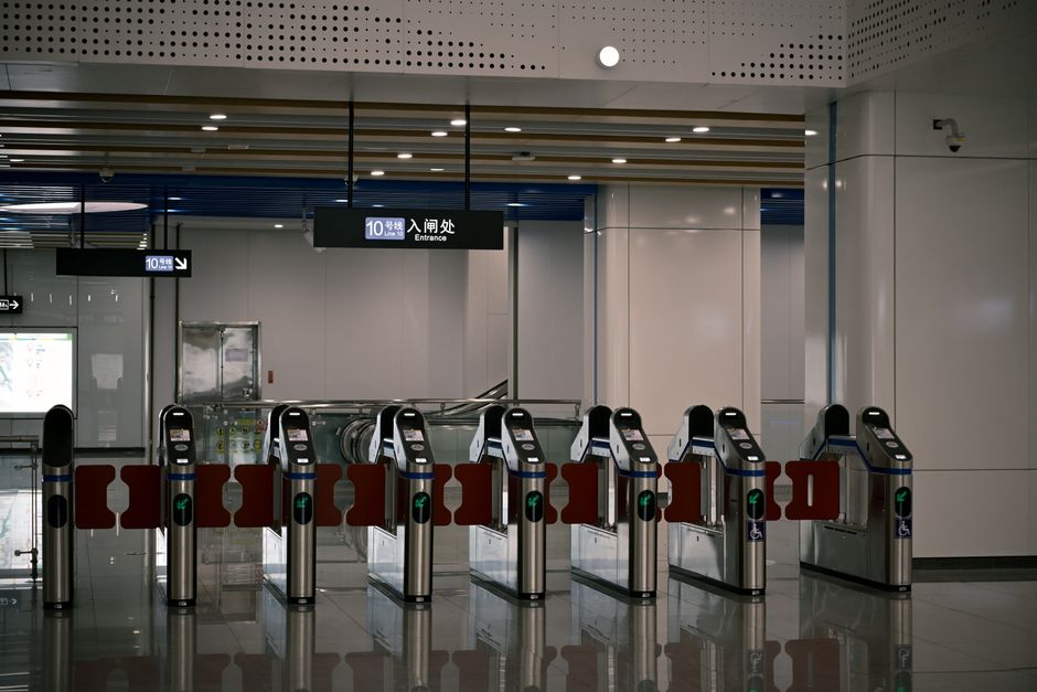 Silicon Valley Splits Over Closing the Borders to Chinese A.I.