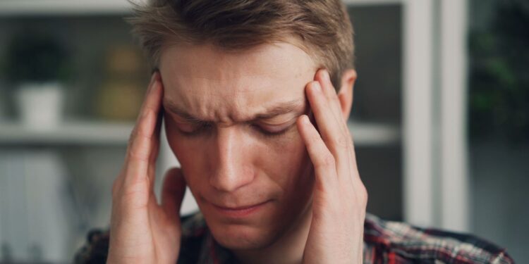 7 Contrarian Strategies to Mitigate Decision Fatigue in High-Stakes Work Situations