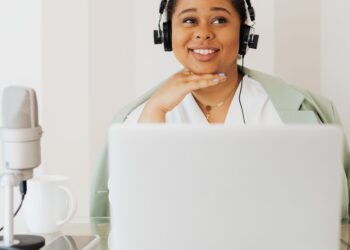 7 Strategies for Crafting a Personal Brand Through Podcasting: A Step-by-Step Guide