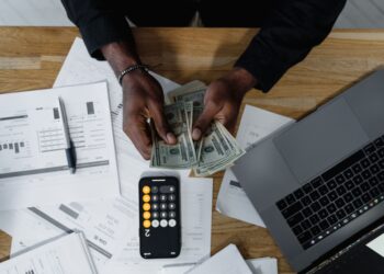 7 Strategies for Making Smart Salary Decisions Using the Financial Framing Framework