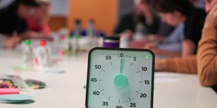 7 Strategies to Master Time Management in a Fast-Paced Work Environment
