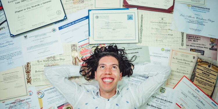 7 Strategies to Maximize the Impact of Your Resume with Micro-credentials