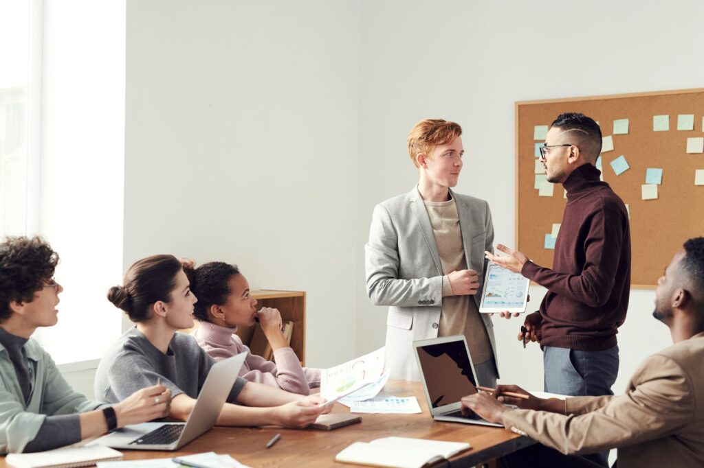 7 Strategies to Overcome Imposter Syndrome in the Workplace