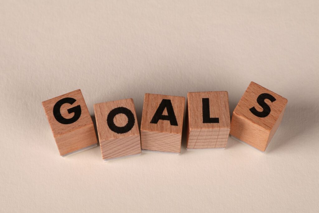 7 Ways to Create a Side Hustle Strategy That Aligns with Your Long-Term Career Aspirations and Financial Goals