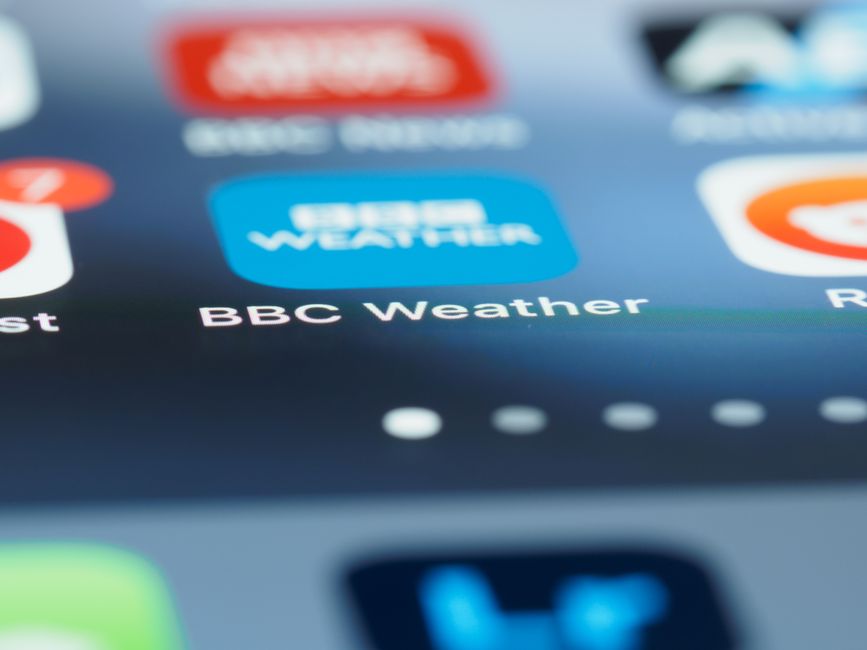 Netflix and BBC Battle for British Viewers’ Loyalty