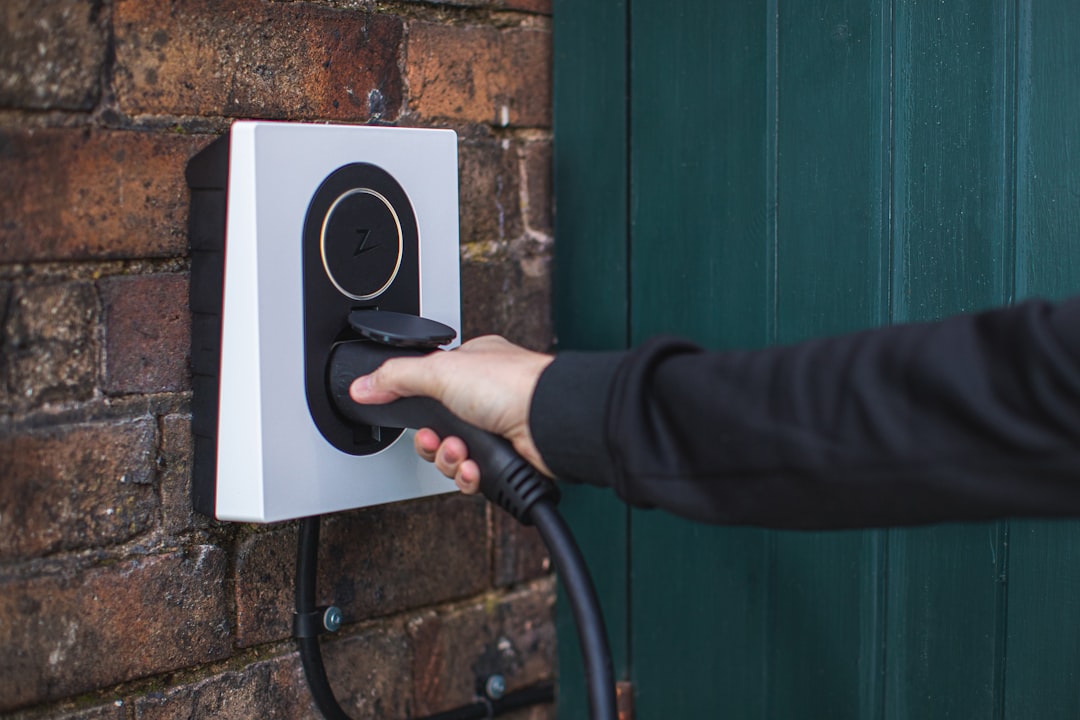 U.S. Electric Vehicle Charger Demand Surges Amid Sales Decline