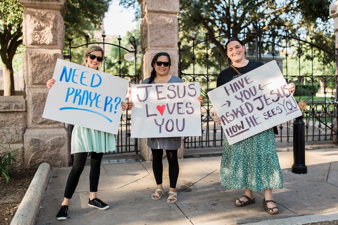 Texas Parents Try New Tactic to Remove Ten Commandments From Schools