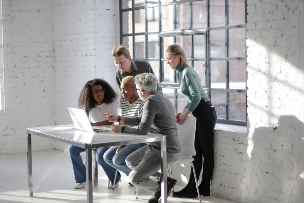 Age‑Diverse Teams Accelerate Corporate Innovation