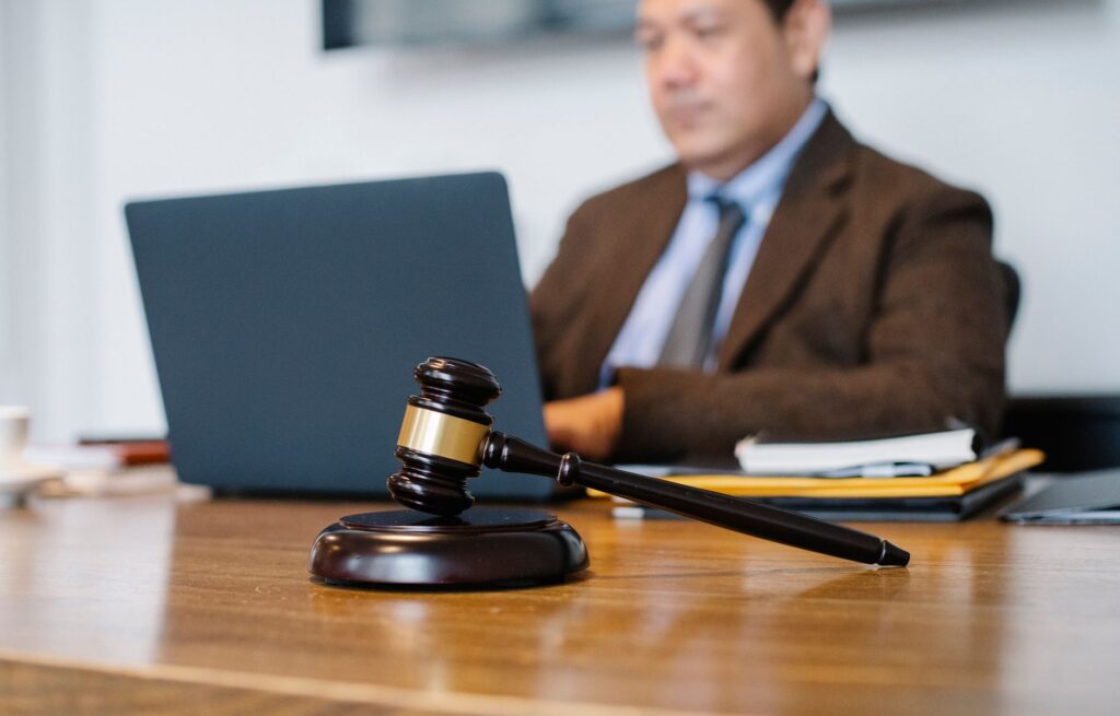 AI‑Driven Uncertainty Raises Placement Concerns for 2024 Law Graduates