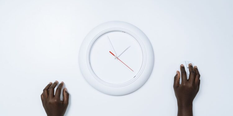 Boredom fuels productivity in hyper‑connected workplaces