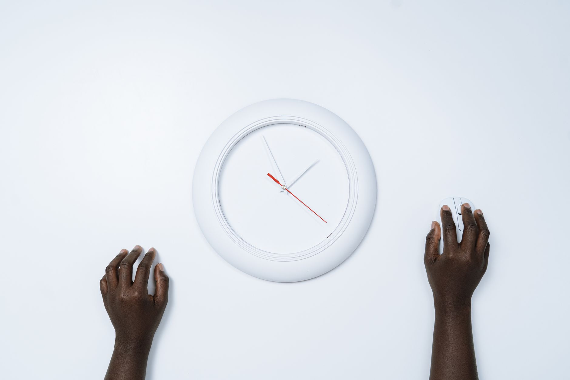Boredom fuels productivity in hyper‑connected workplaces