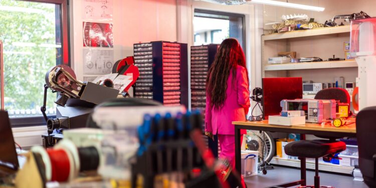 Collaborative labs reshape university research ecosystems