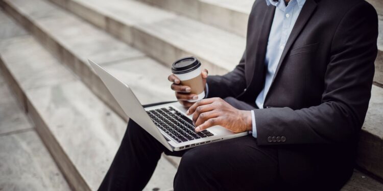 Digital detox reshapes professional identity and networks