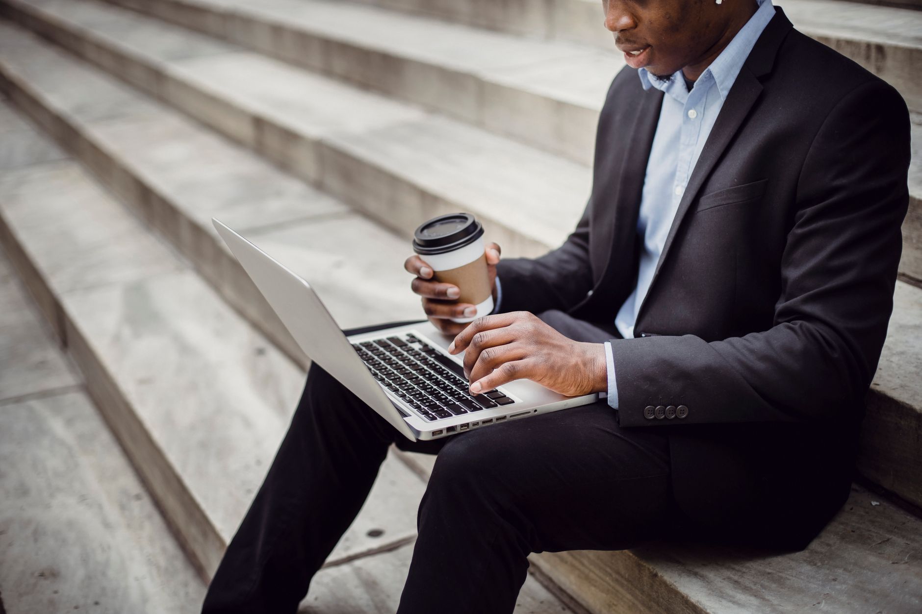 Digital detox reshapes professional identity and networks