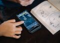 Digital literacy and finance gap stalls low‑income students