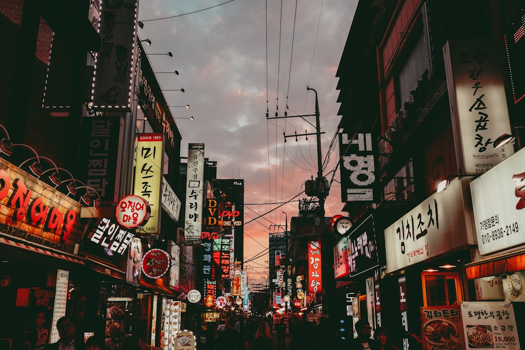 Korean Stocks Jump Record 15% on Renewed AI Trade Optimism