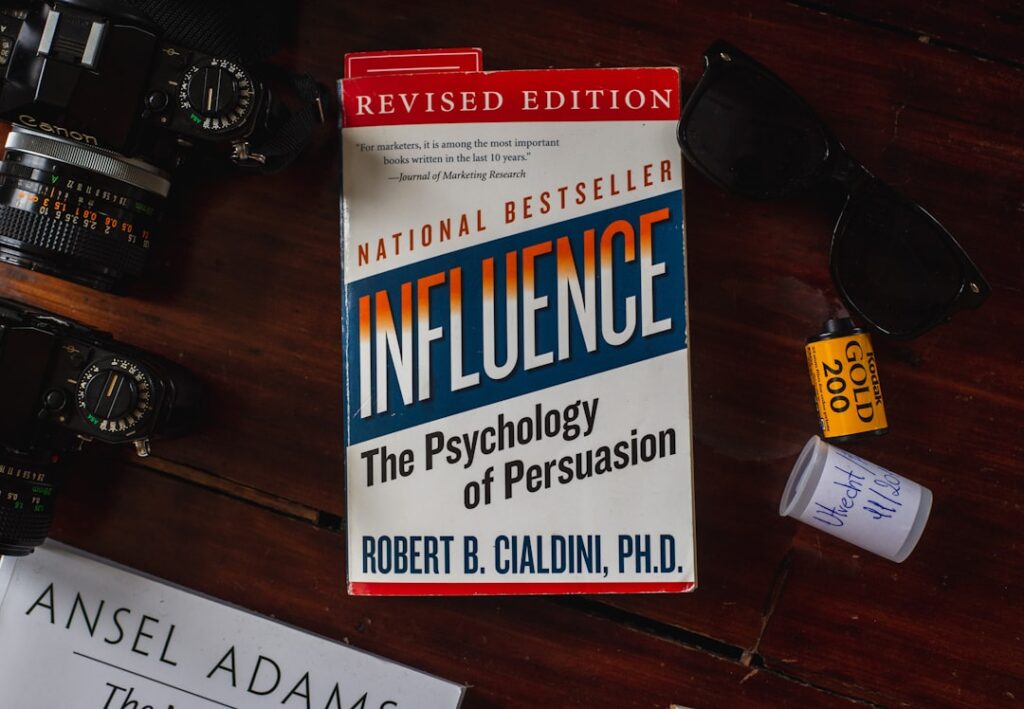 Emotional intelligence drives networking‑powered career mobility