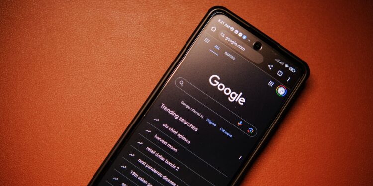 EU Regulators Order Google to Grant AI and Search Rivals Access to Core Services