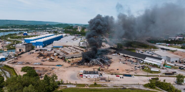 Fire at Fujian Shoe Factory Kills 28 Workers