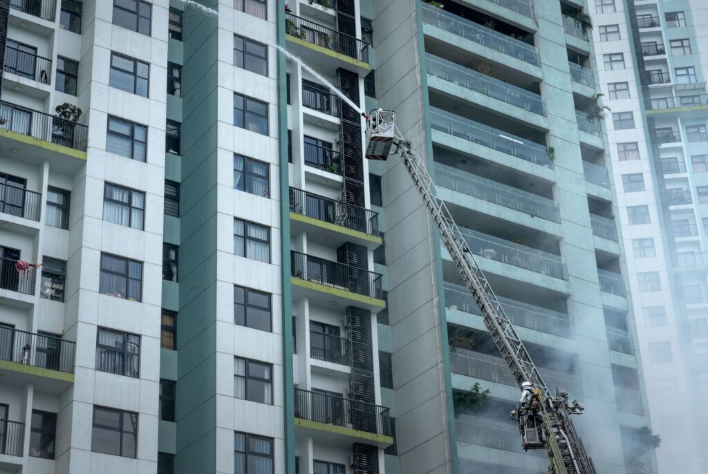 Fire at Jinjiang Shoe Factory Leaves 28 Dead, Hundreds Injured