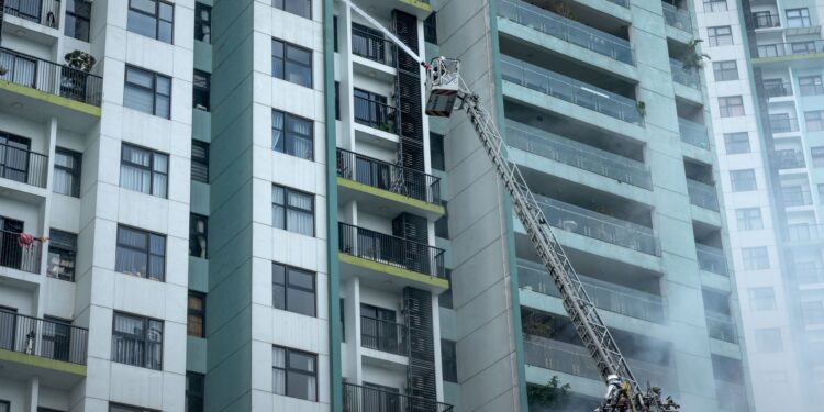 Fire at Jinjiang Shoe Factory Leaves 28 Dead, Hundreds Injured