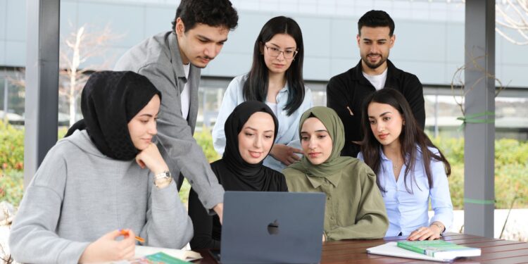 Global University Coalition Launches Initiative to Reduce Academic Mobility Barriers for Refugee Students