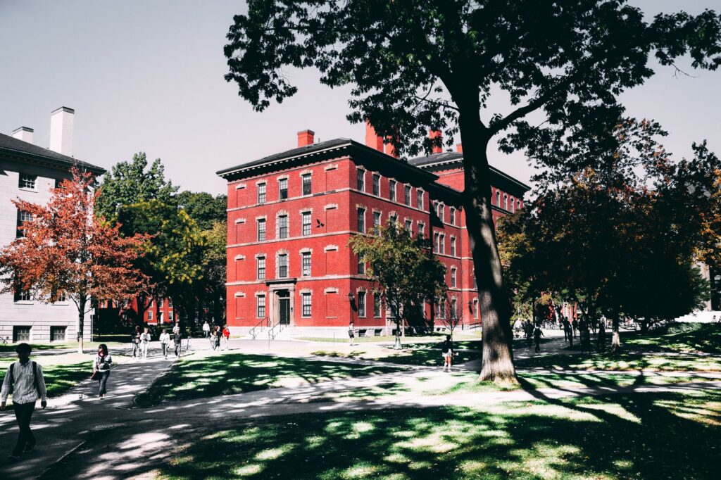Harvard’s Hasty Pudding Theatricals Weighs Ties to Jeffrey Epstein Associate Andrew Farkas