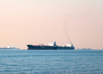 Houthi Militia Declares Red Sea Maritime Siege, Threatening Saudi Oil Export Route