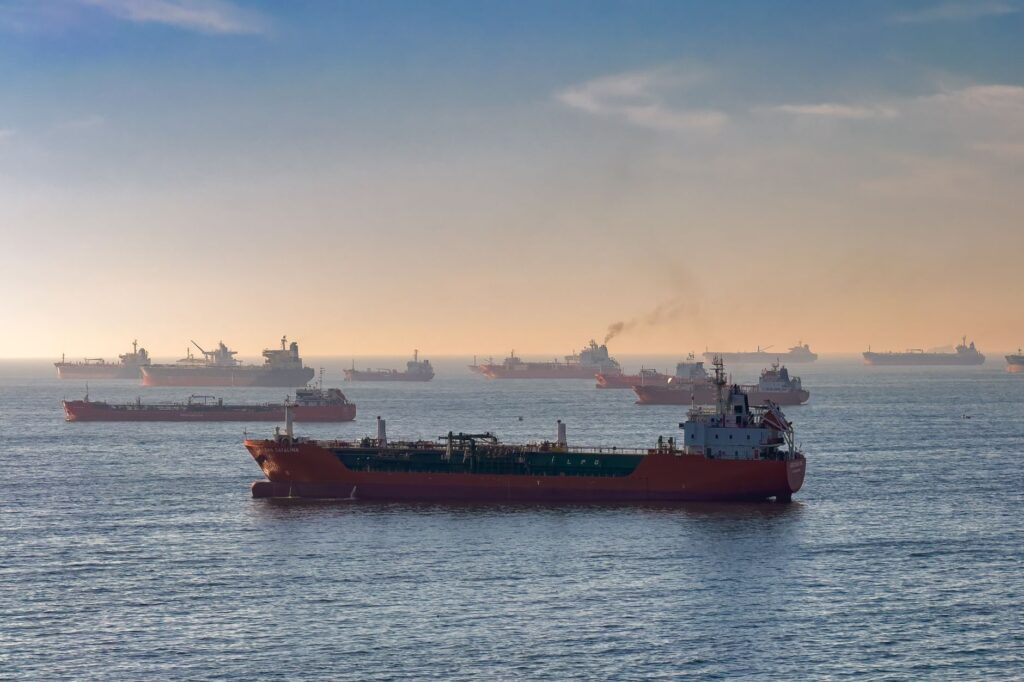 Houthi Militia Declares Red Sea Maritime Siege, Threatening Saudi Oil Export Route