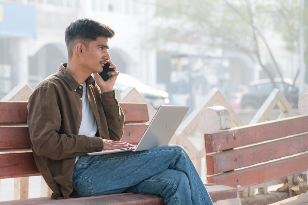 India's Gen Z Turns to Multiple Income Streams as AI Adoption and Living Costs Rise