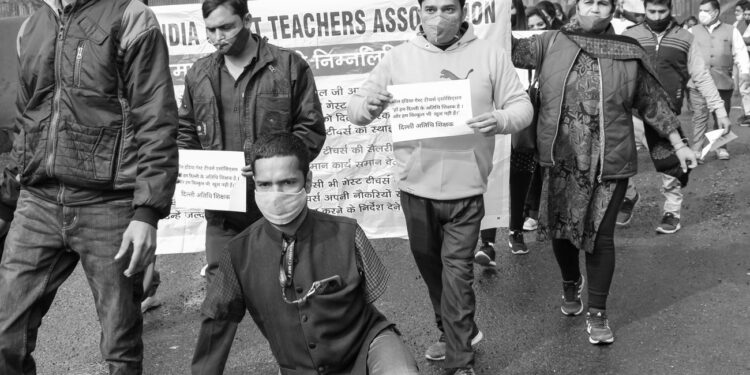 Indian Government Reshuffles Education Ministry Leadership Amid Ongoing Student Protests