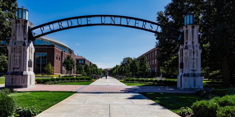 Indiana Commission Revives Performance-Based Funding for Public Colleges