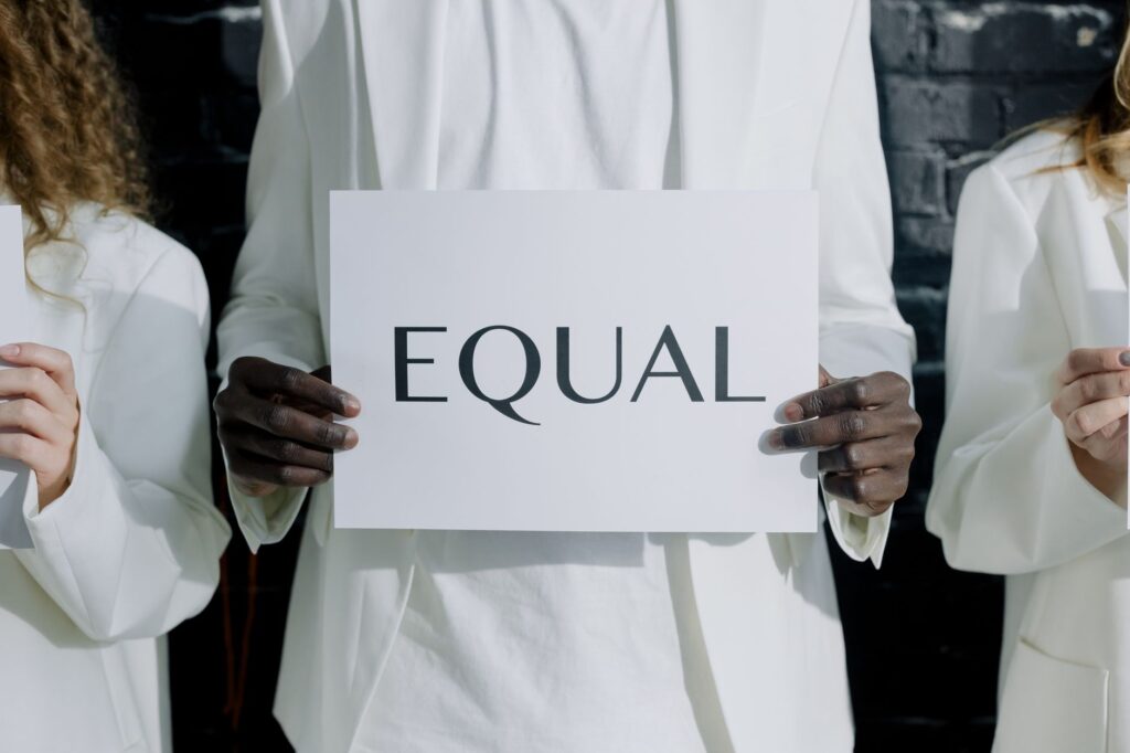 Intersectional career support reshapes corporate mobility
